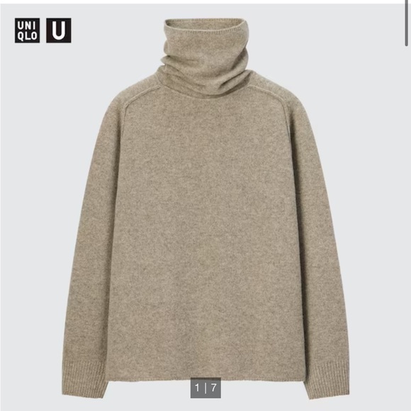 Uniqlo Sweaters - Uniqlo U Premium Lambswool Turtleneck Sweater NWT